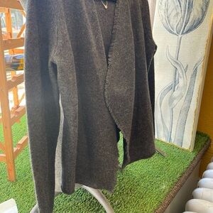 Eileen Fisher EUC Charcoal Gray Wool business jacket or wear over jeans. Love!